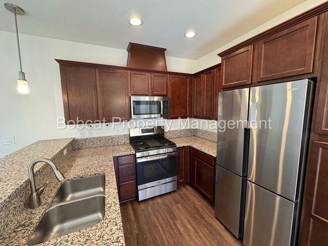 Building Photo - 1226 Saltern Dr