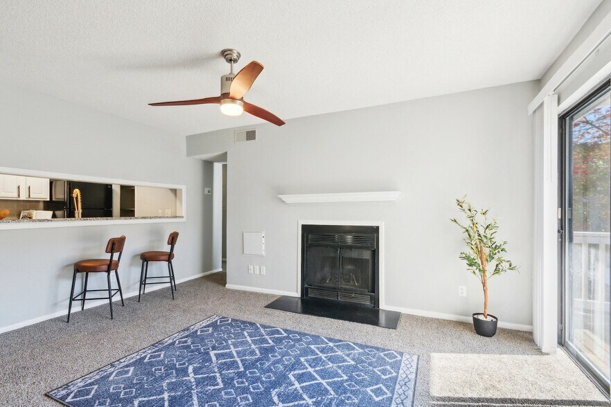 Interior Photo - Terrace Oaks