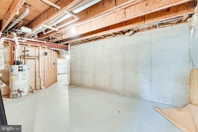 Building Photo - 1168 Taji Ct