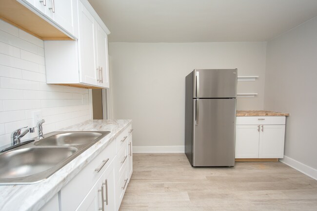 Building Photo - 1518 McKay Ave