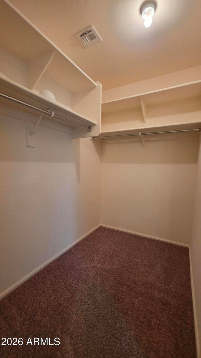 Building Photo - 40458 W Hayden Dr