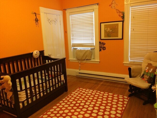 Building Photo - 45 Mansfield St