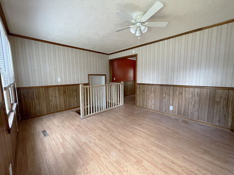 Building Photo - 1345 S Liberty St