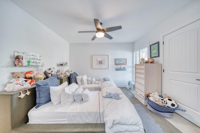 Building Photo - 9220 SW 102nd St