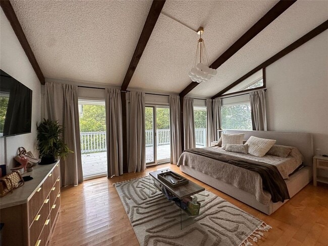 Building Photo - 1302 Ridgecrest Dr