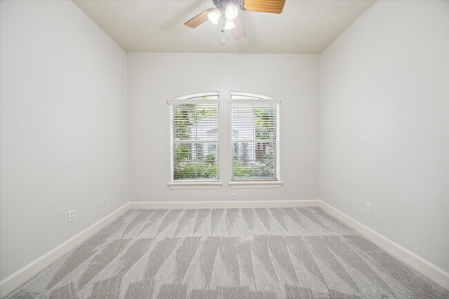 Building Photo - 1408 Birdsall St