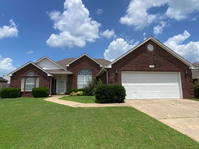 Primary Photo - Great location with easy highway access.