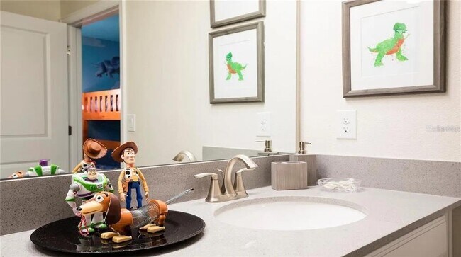 Building Photo - 1592 Maidstone Ct