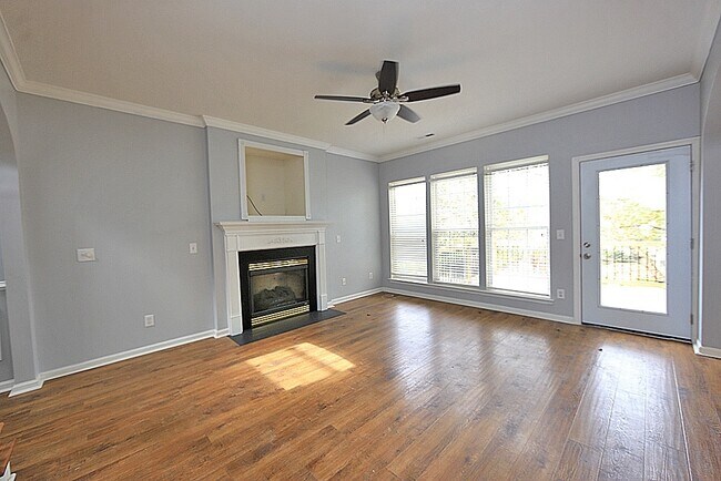 Building Photo - 3 Bedroom Detached Home in Desirable Delta...