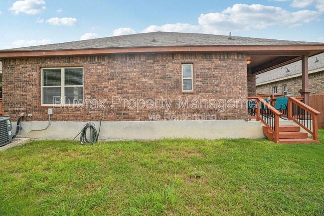 Building Photo - 11326 Begonia rock
