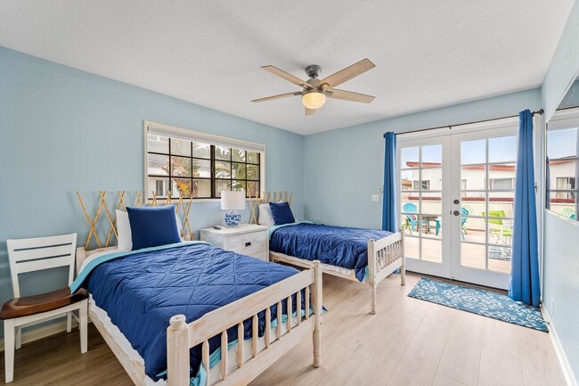 Building Photo - 4850A - Mandalay Shores/ Oxnard/ 5 bedroom...