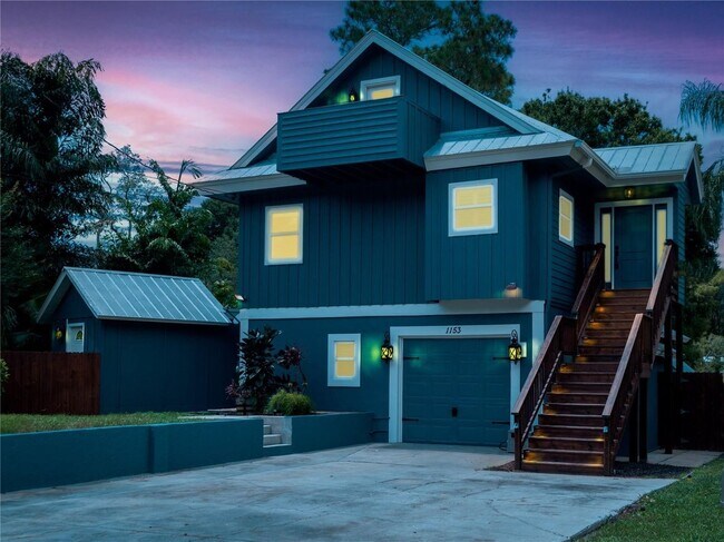 Building Photo - Lake Home