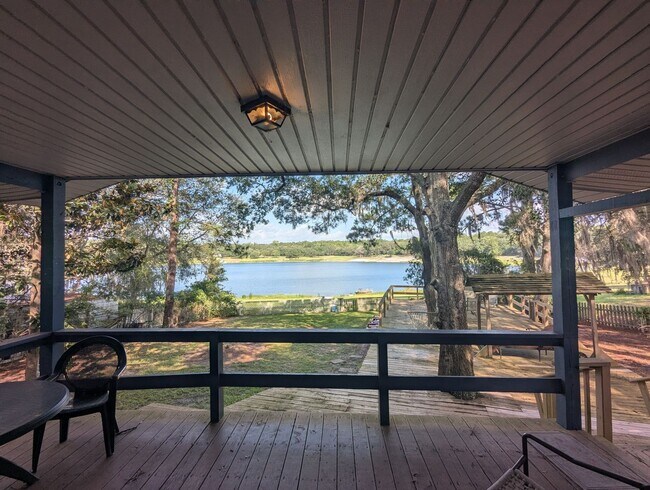 Building Photo - Lakefront Living on Little Lake Geneva – Main Home + Private In-Law Suite!