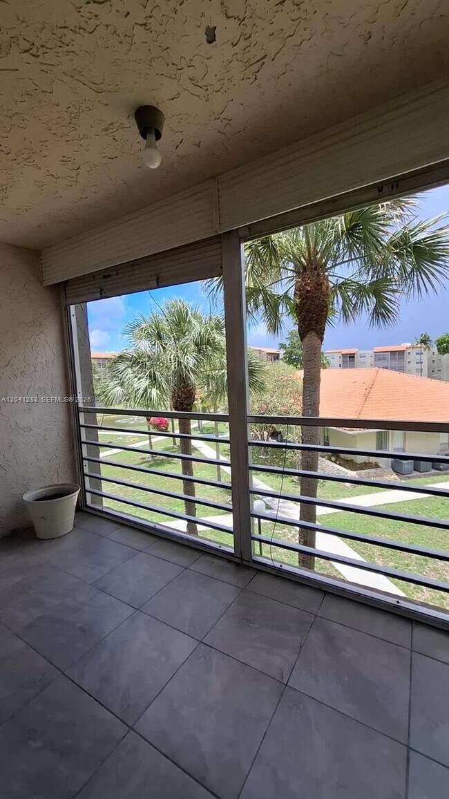 Building Photo - 1830 SW 81st Ave