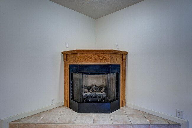 Building Photo - 1883 Powder Branch Rd