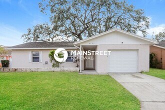 Building Photo - 3 Bedroom Pet-Friendly Home in Lakeland, FL with Main Street Renewal