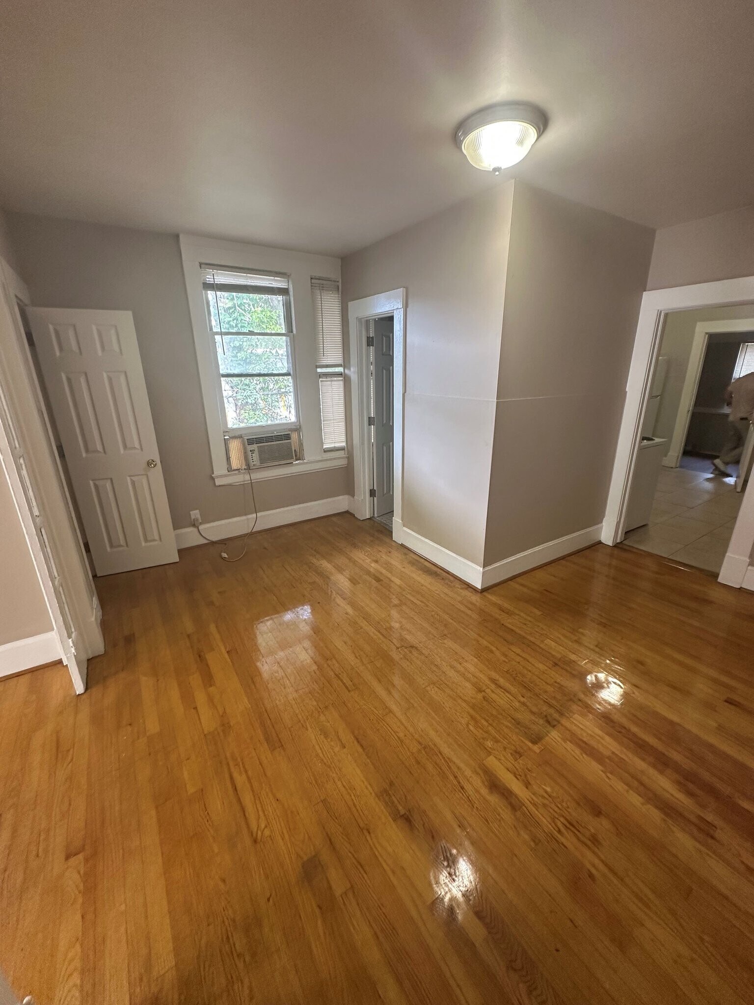 Building Photo - 851 Broxton St