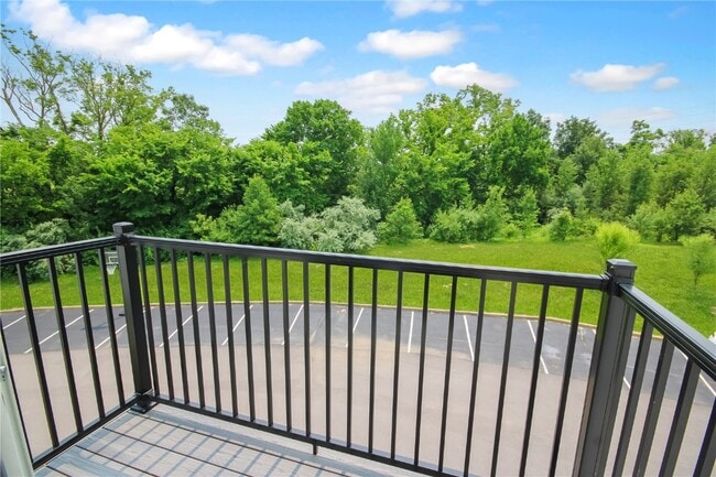 Building Photo - 42 Stonewall Creek Ct
