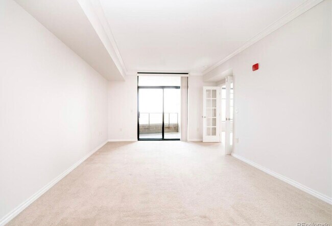 Building Photo - 8100 E Union Ave