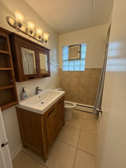 Building Photo - 7437 W Irving Park Rd