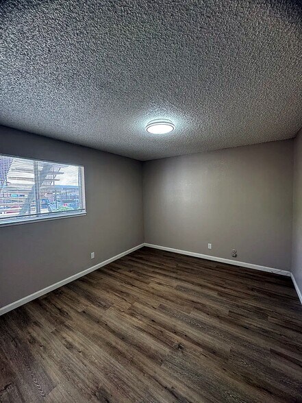 Building Photo - 118 Yorkshire Ct