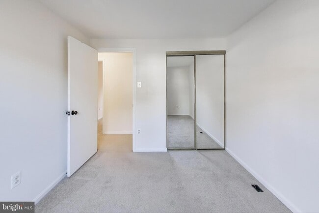 Building Photo - 17505 Longview Ln