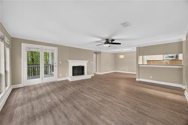 Building Photo - 123 Warm Springs Cir