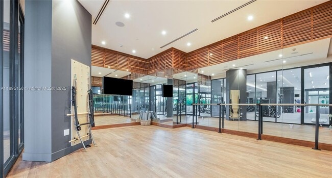 Building Photo - 9600 S Dixie Hwy