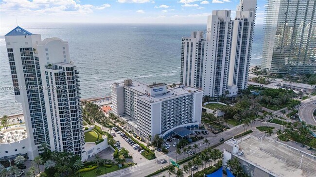Building Photo - 19201 Collins Ave
