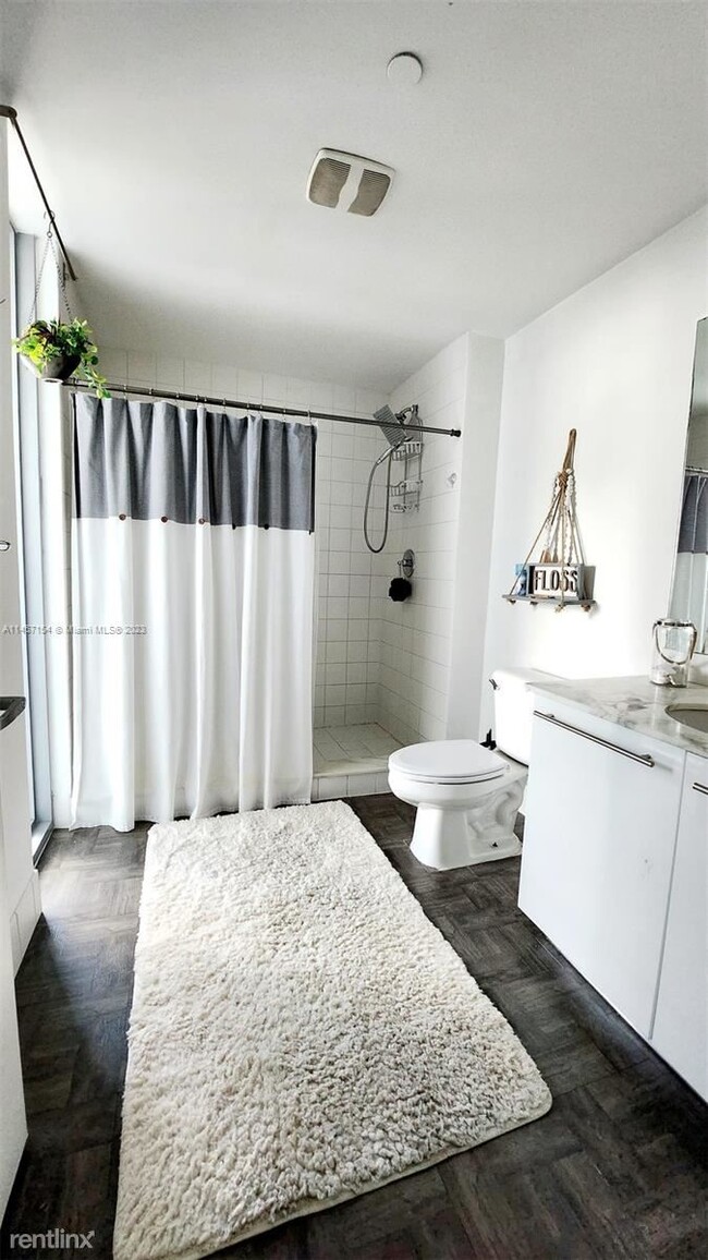 Building Photo - 2 br, 2 bath Condo - 888 Biscayne Blvd Apt...