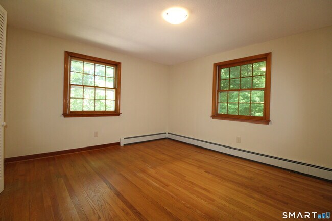 Building Photo - 67 Mulberry Rd