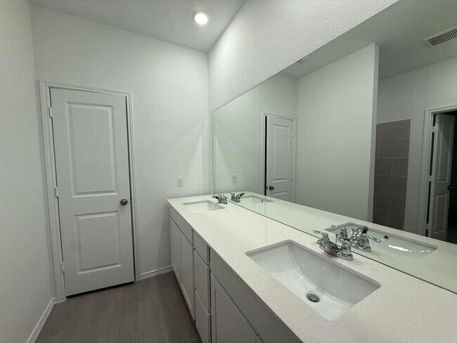 Building Photo - 17702 Sage Thrasher Dr