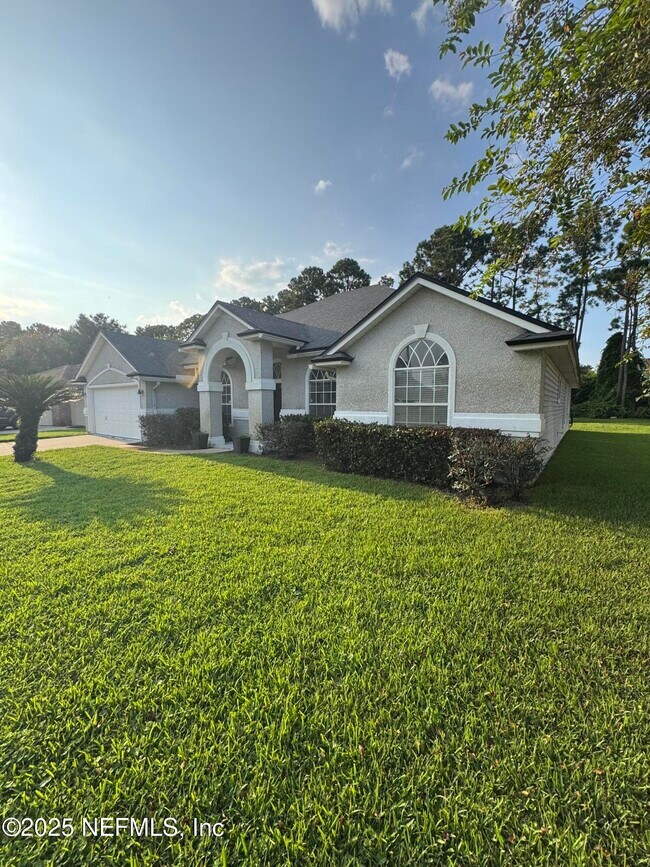 Building Photo - 12033 Walkers Glen Ln N