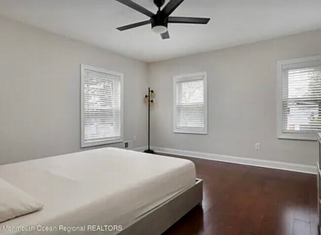 Building Photo - 505 Fisher Pl