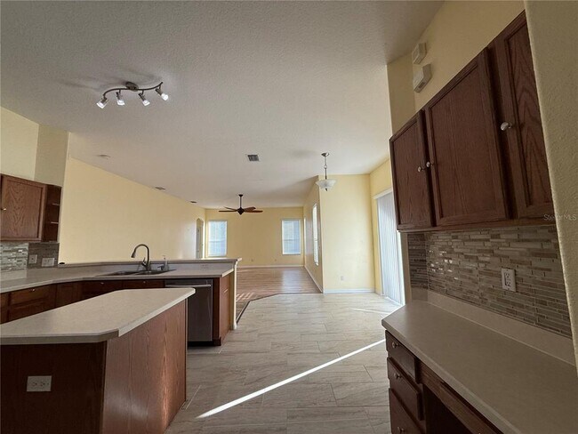 Building Photo - 12032 Timberhill Dr