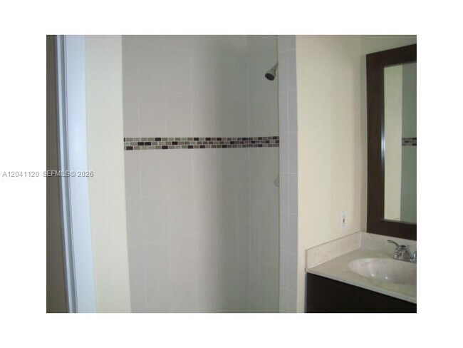 Building Photo - 286 Bridgeton Way