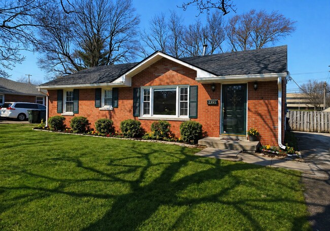 Building Photo - For Rent: Classic 3-Bedroom Brick Ranch in Lexington