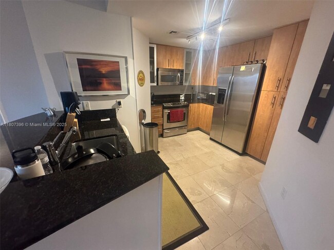 Building Photo - 7900 Harbor Island Dr