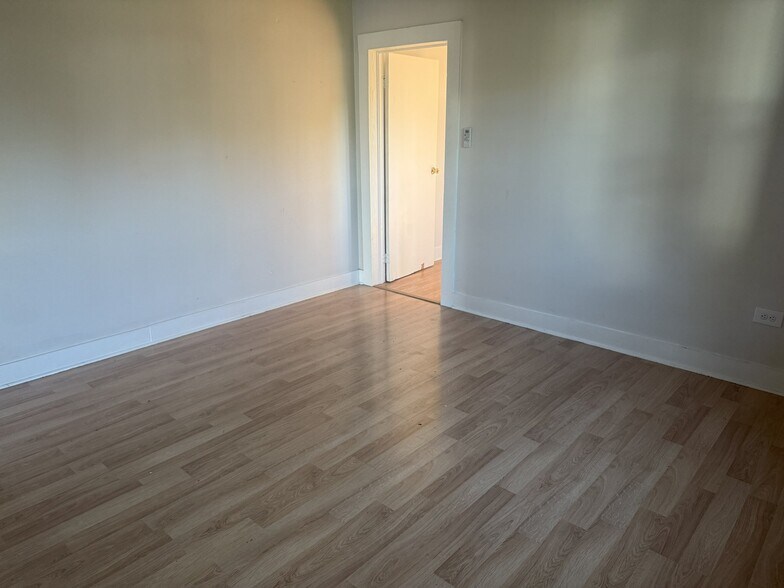 Building Photo - 1016-1018 Jackson St