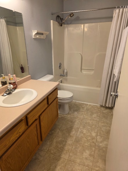 Building Photo - 2234 Patrick Ln