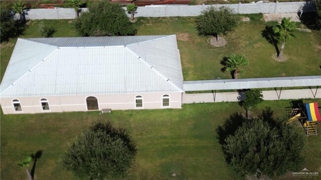 Building Photo - 12 Mile 16 Rd