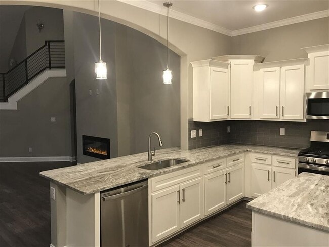 Building Photo - 7414 Appling Rain Dr