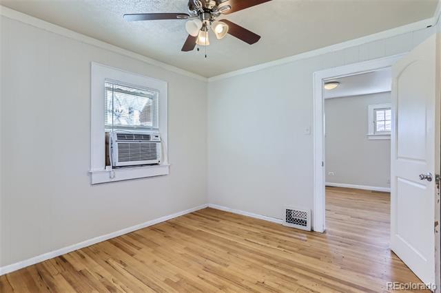 Building Photo - 5163 Beach Ct