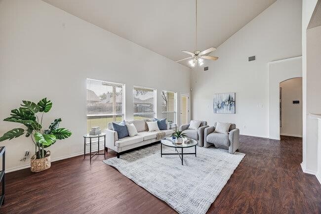 Building Photo - 4001 Veiled Falls Dr