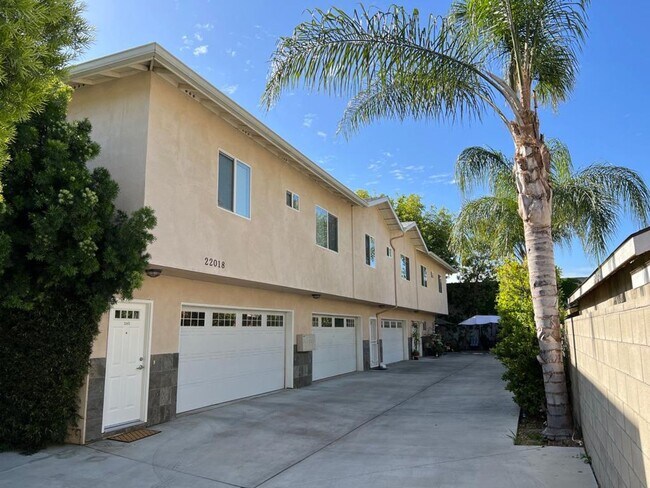 Primary Photo - Gault For Rent