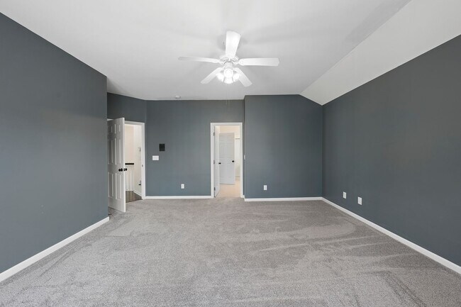 Building Photo - July Move-in, Cary Park!