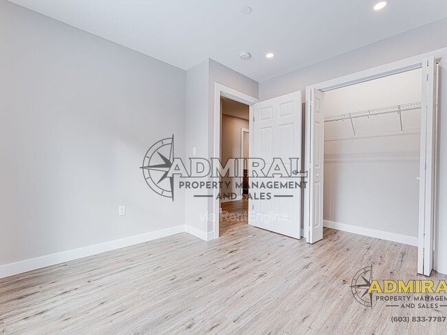 Building Photo - 3 Strafford Rd