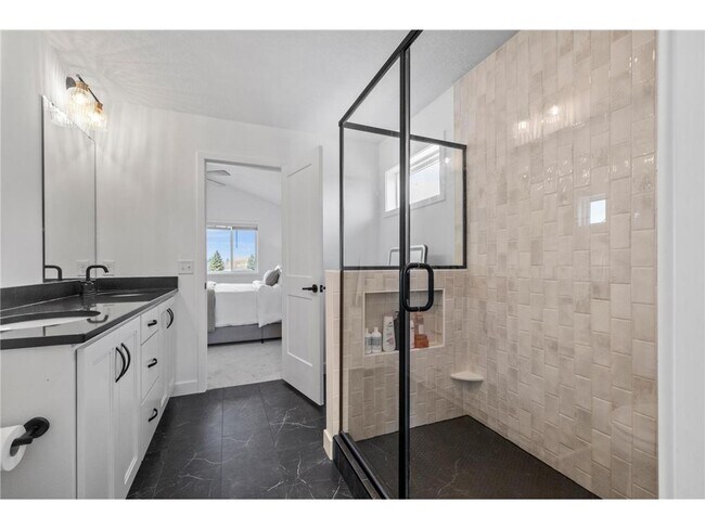 Building Photo - 17949 Hidden Creek Trl