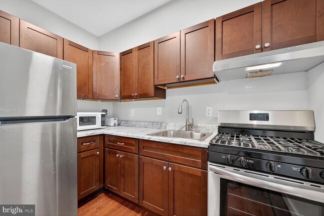 Building Photo - 1440 W St NW