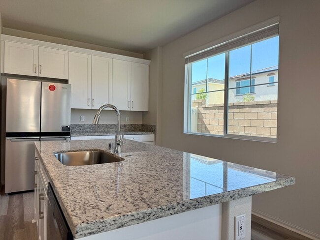 Building Photo - Brand New Luxury 2 story Home